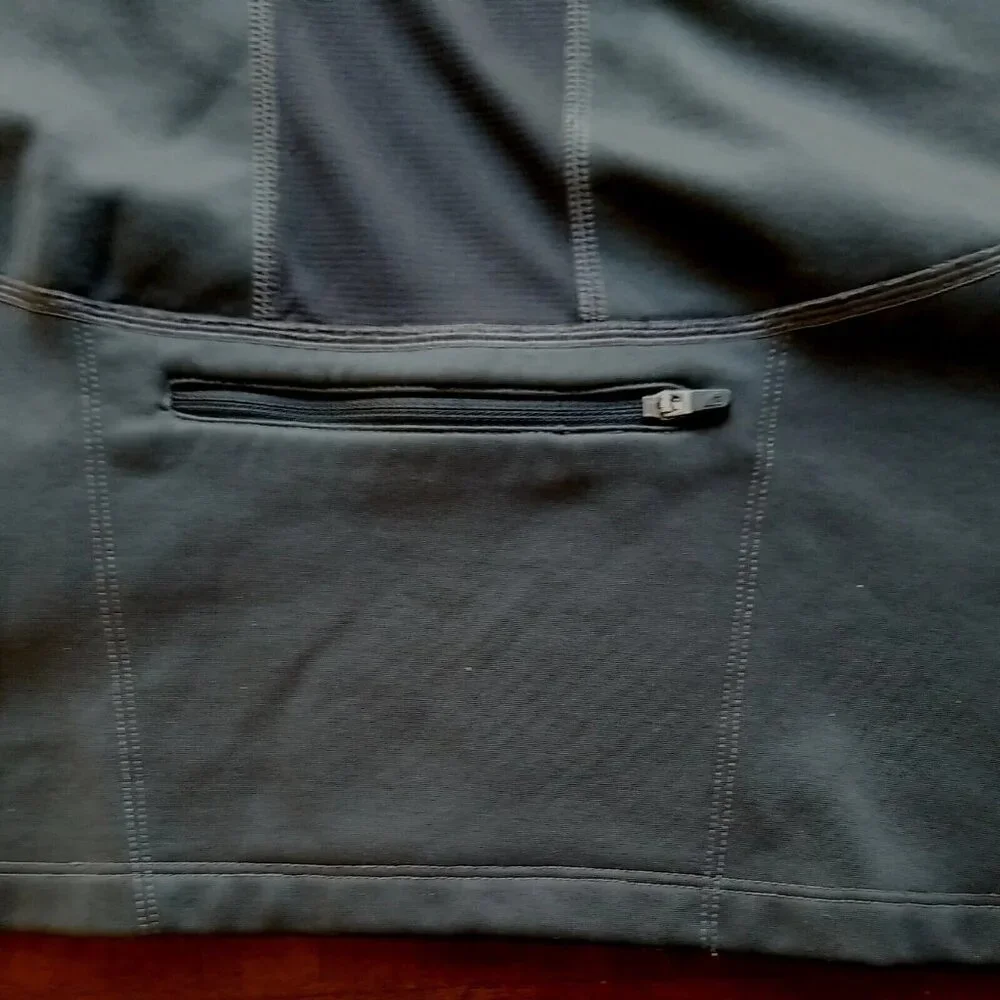 The North Face Flashdry 1/4 Zip Softshell Pullover Mens XL Back Pocket Hike Bike
